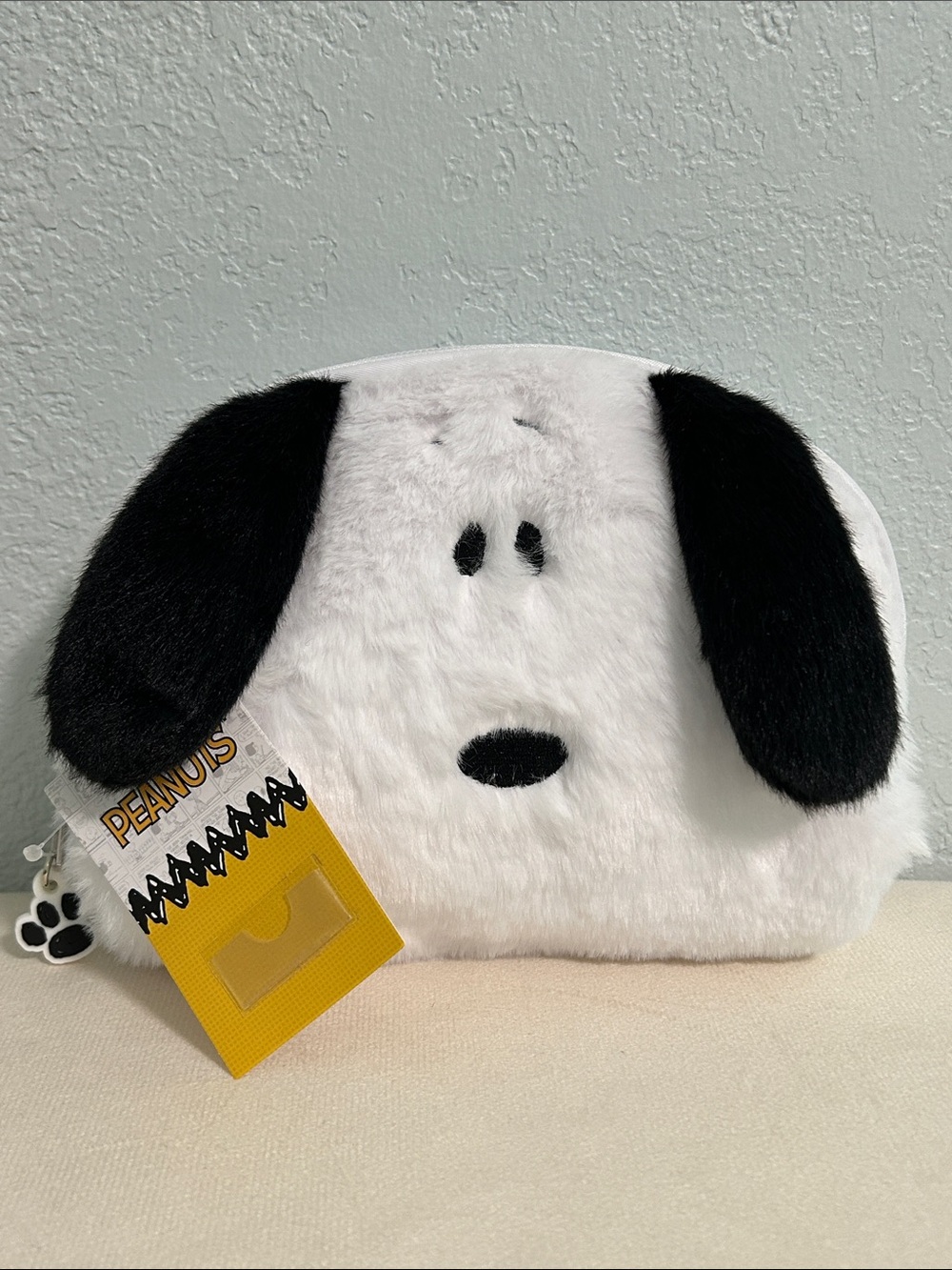 Peanuts Bag Snoopy Plush Dog Pouch - Snoopy Makeup Travel Bag -White/Black-NEW - Picture 5 of 12
